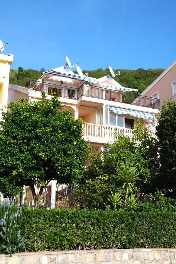 Mm Kovacevic Apartments Petrovac Kültér fotó